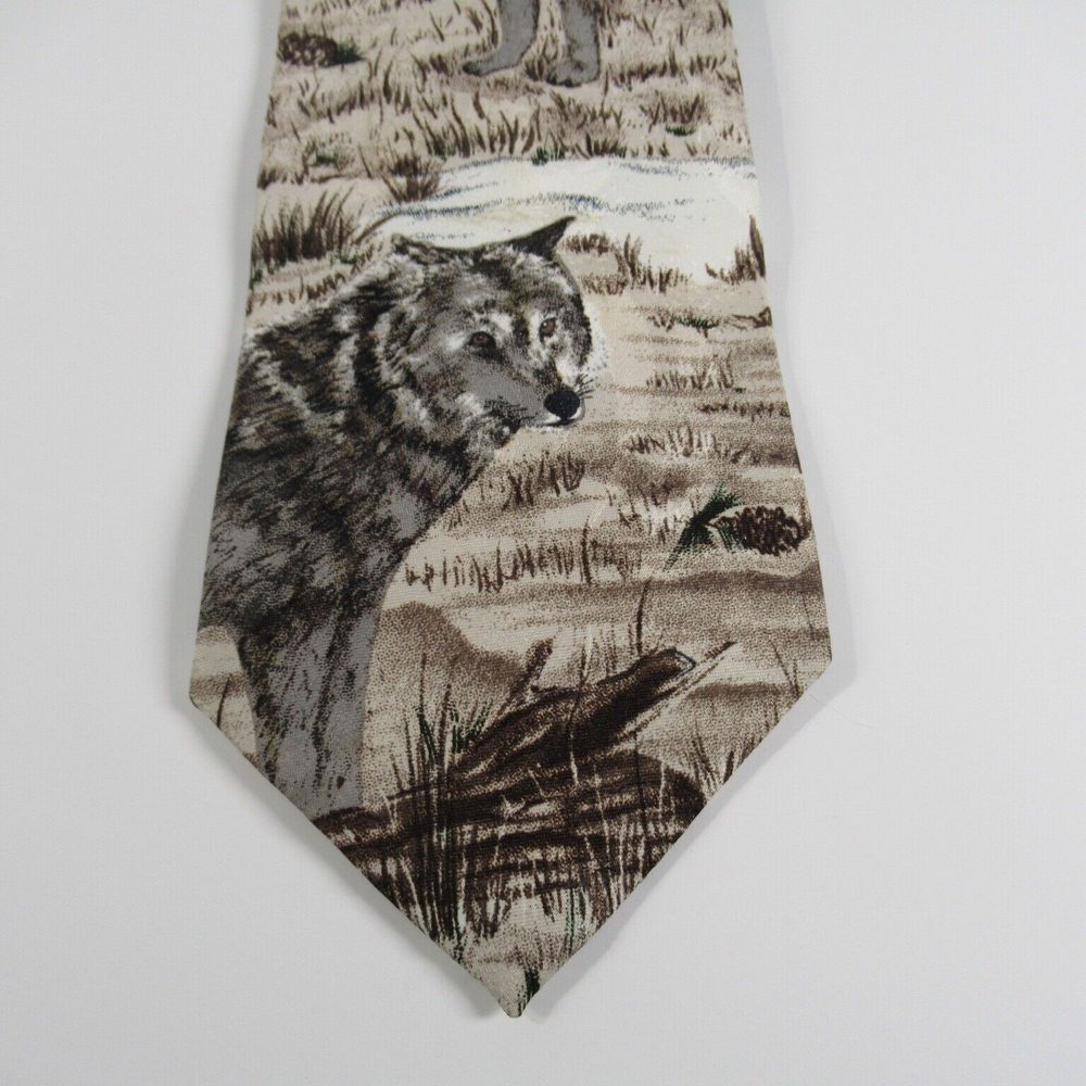 Animal Tracks Watchful Wolves Tie by Lynell Bradshaw Wildlife 1995 - Picture 3 of 8